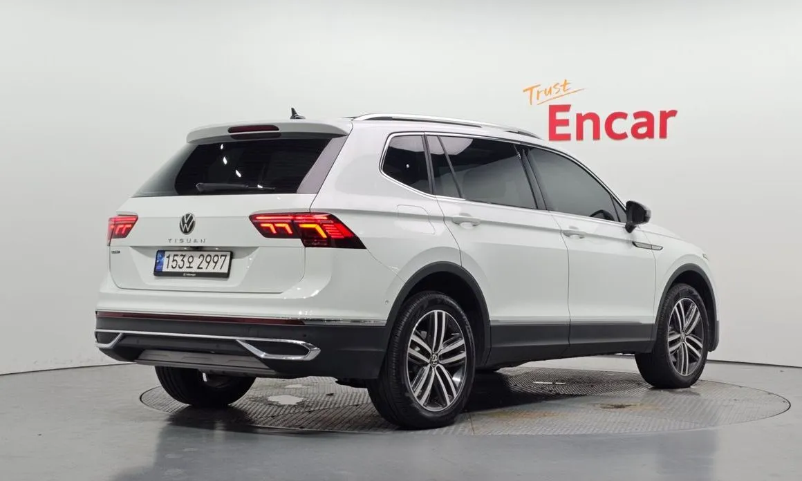 Volkswagen Tiguan — фото 2