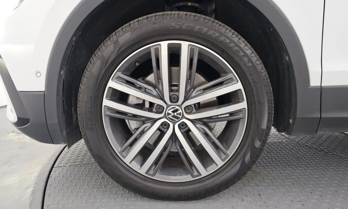 Volkswagen Tiguan — фото 5