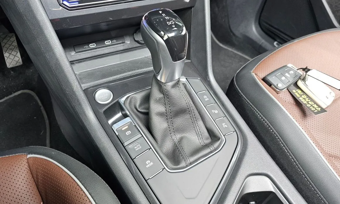 Volkswagen Tiguan — фото 8