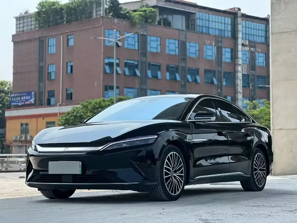 BYD Han — фото 1