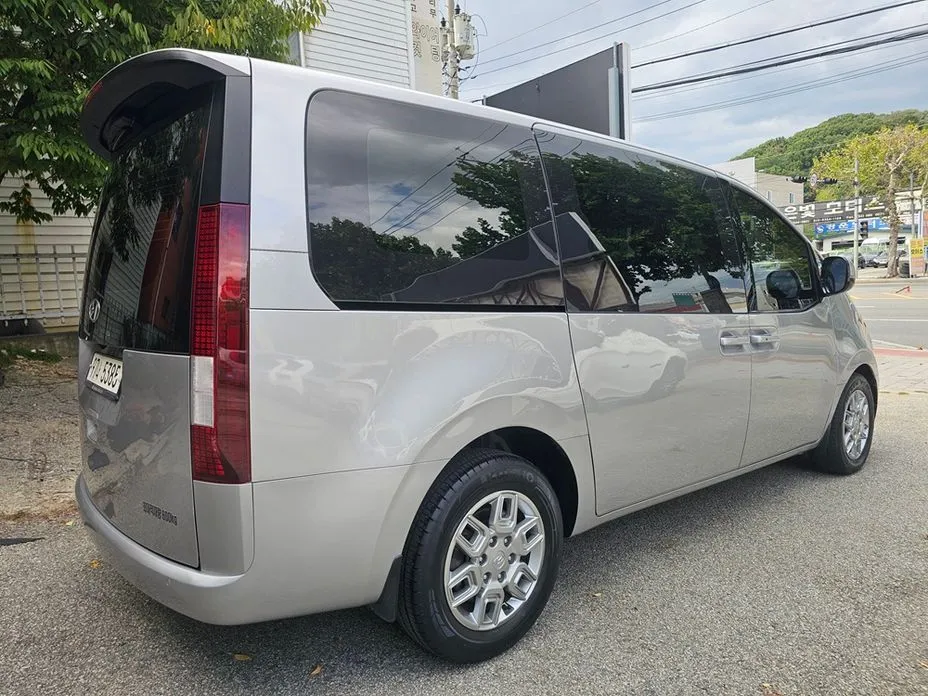 Hyundai Staria — фото 4