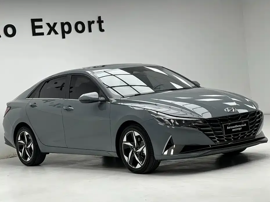 Hyundai Elantra — фото 2