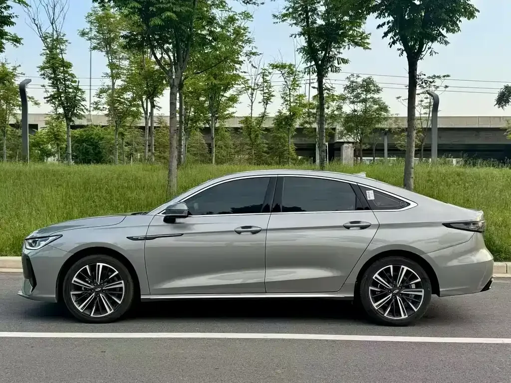 Chery Arrizo 8 PRO — фото 6