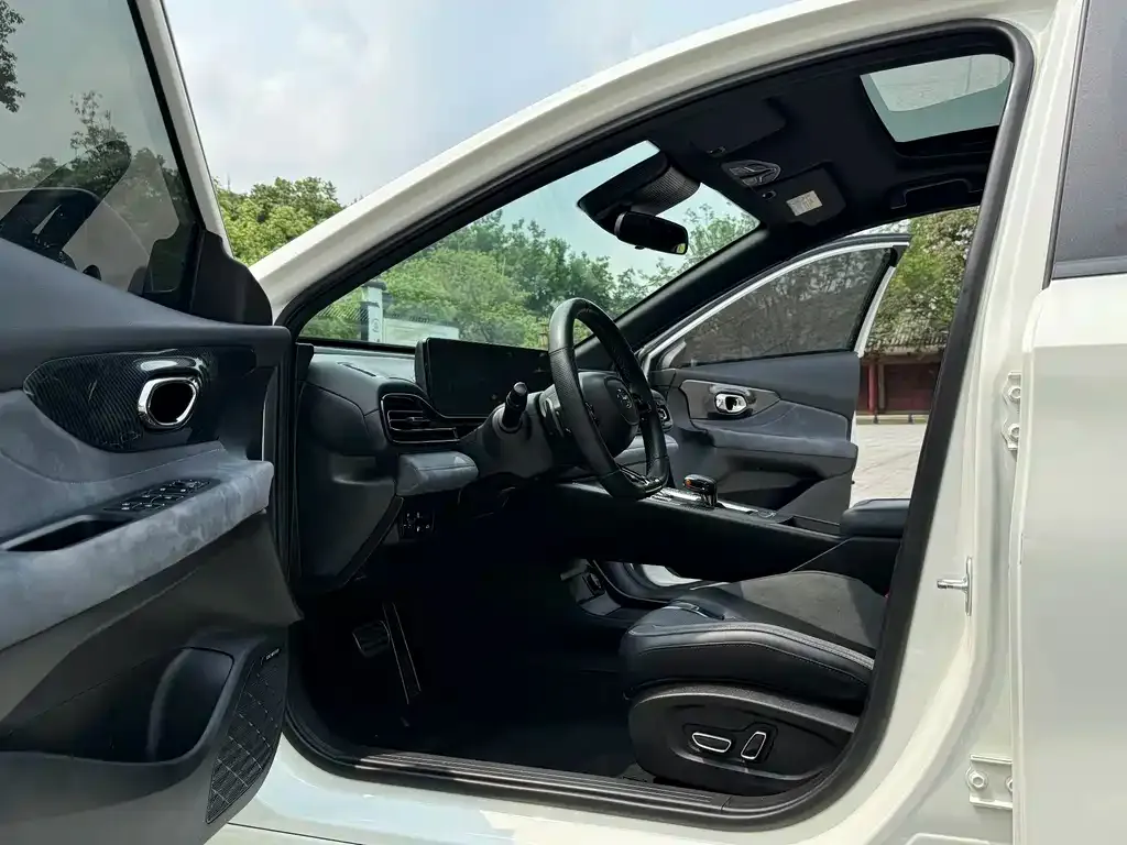 GAC Motor Shadow Leopard — фото 8