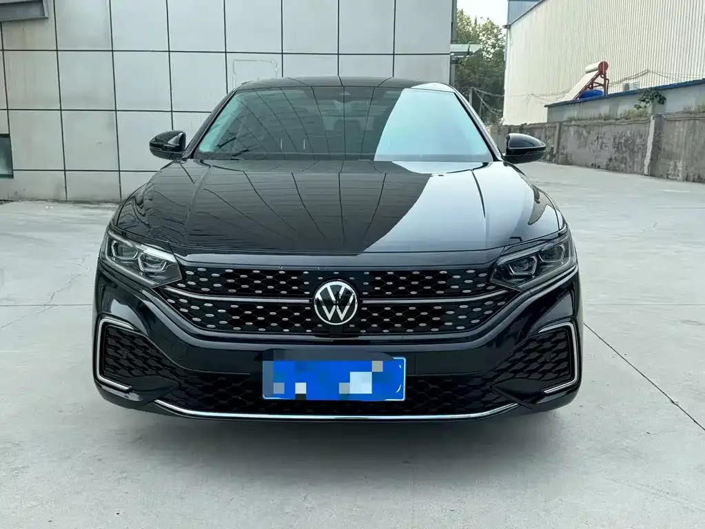 Volkswagen Passat — фото 5