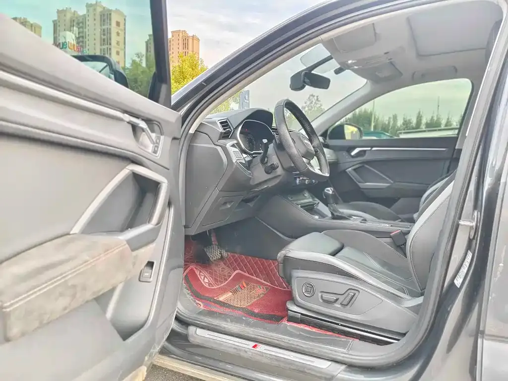 Audi Q3 Sportback — фото 2