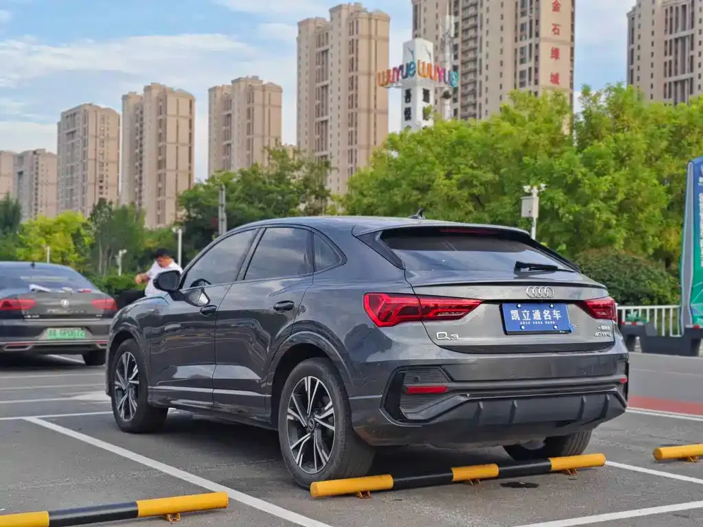 Audi Q3 Sportback — фото 7