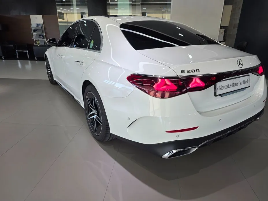 Mercedes-Benz E-Class — фото 3