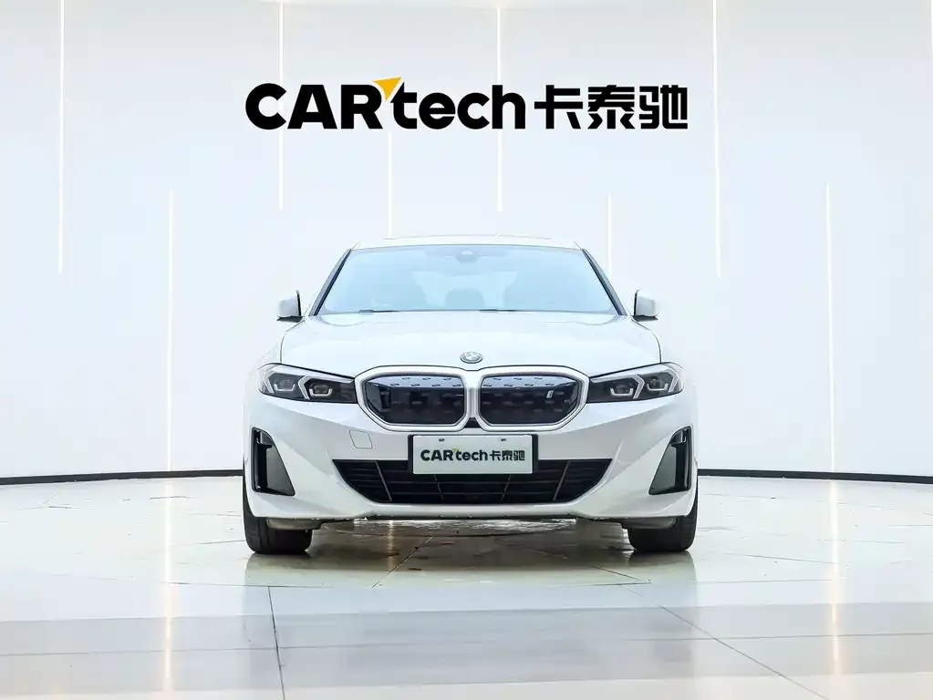 BMW i3 — фото 8