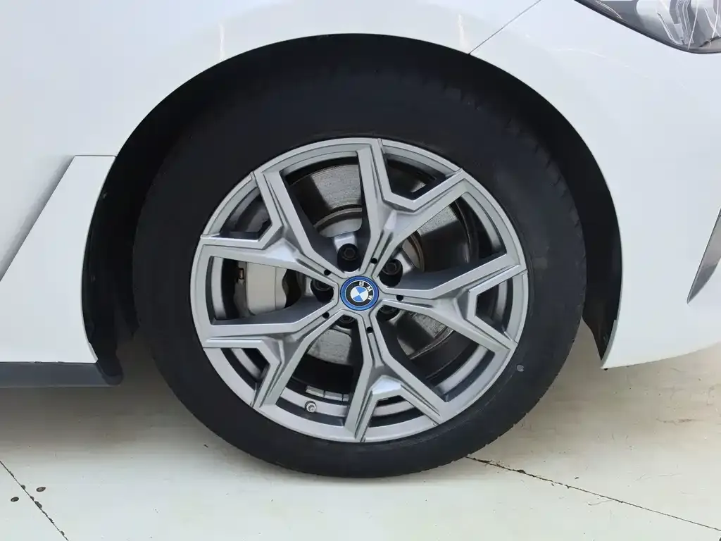 BMW i3 — фото 7