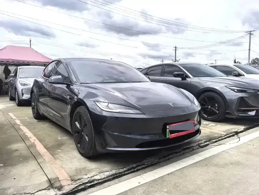 Tesla Model 3 — фото 3