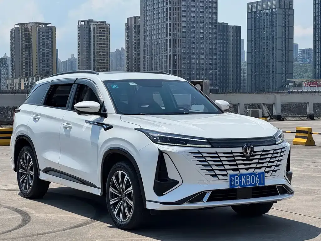 Changan CS75 PLUS — фото 8