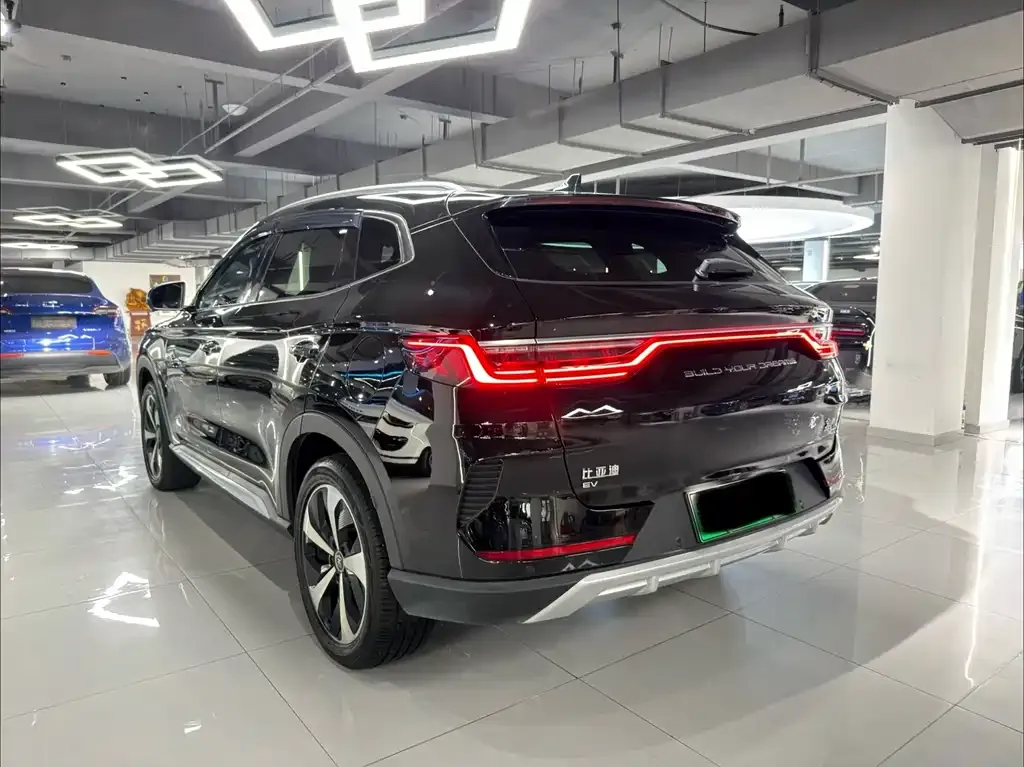 BYD PLUS New Energy — фото 3