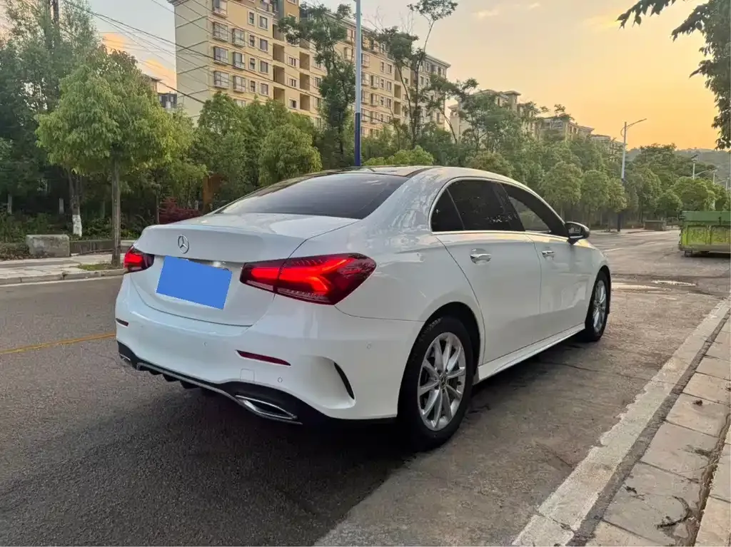 Mercedes-Benz A-Class — фото 10