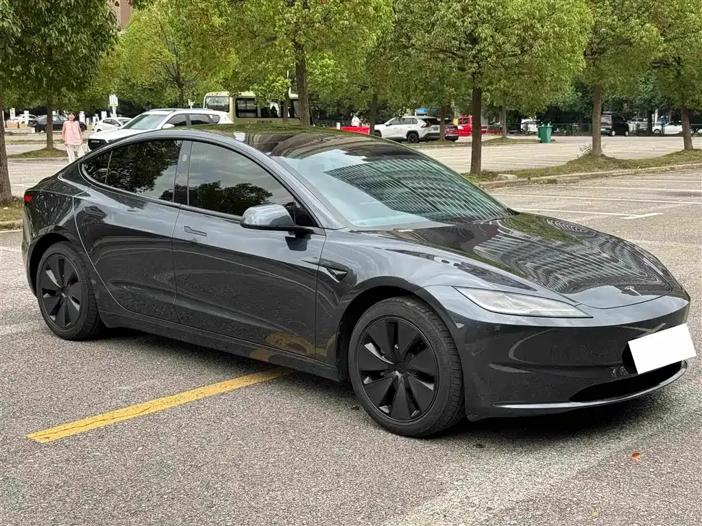 Tesla Model 3 — фото 5