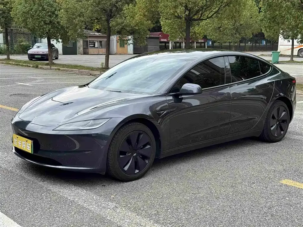 Tesla Model 3 — фото 2