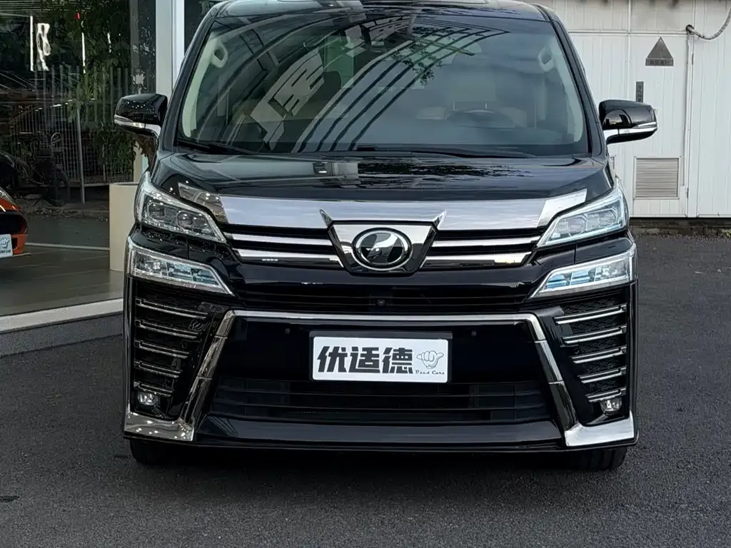 Toyota Vellfire — фото 6