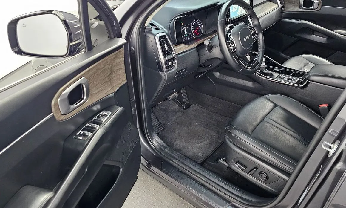 Kia Sorento — фото 10