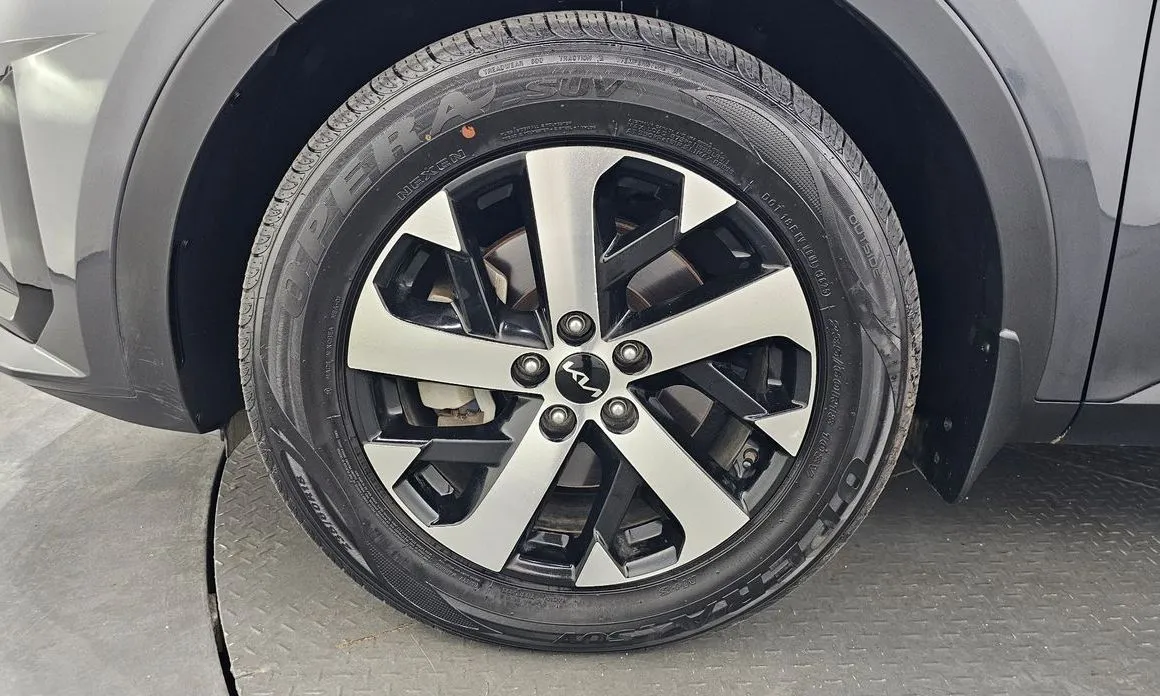 Kia Sorento — фото 8