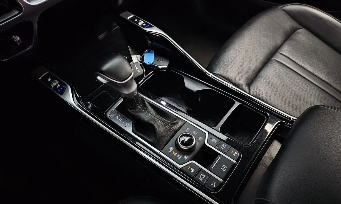 Kia Sorento — фото 7