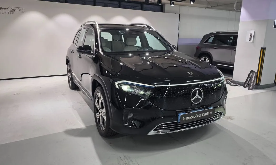 Mercedes-Benz EQB — фото 10