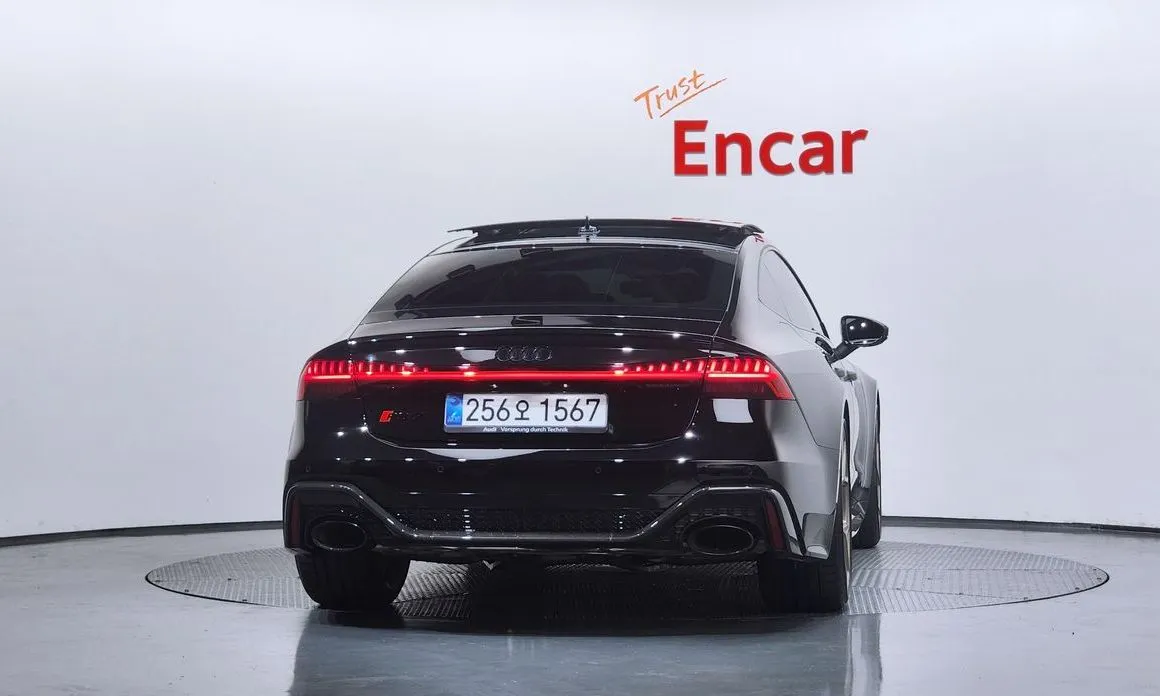Audi RS7 — фото 5
