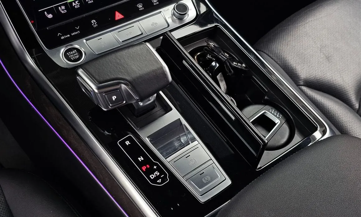 Audi Q7 — фото 10