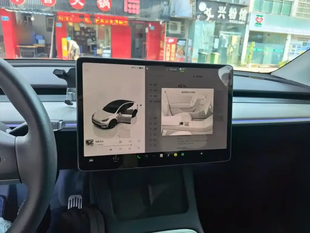 Tesla Model Y — фото 8
