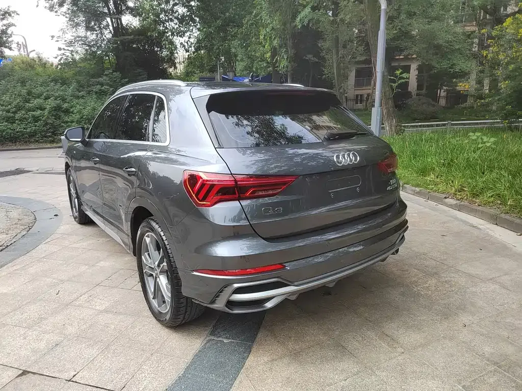Audi Q3 — фото 4