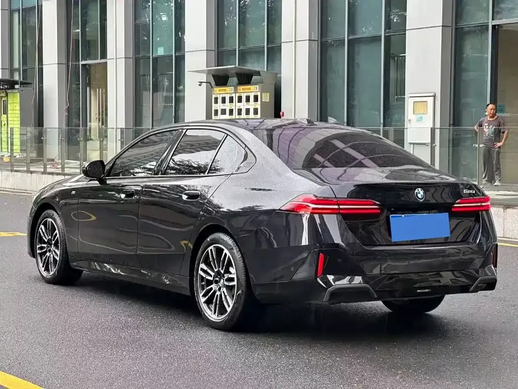 BMW 5 Series (Import) — фото 4