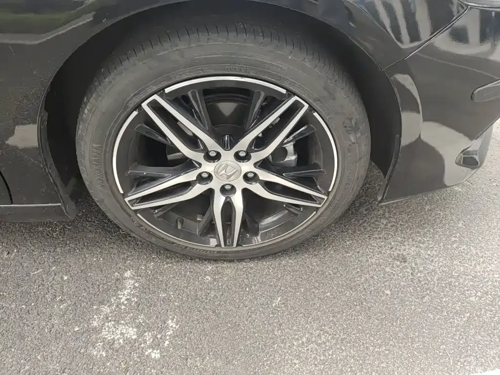 Honda Accord — фото 10