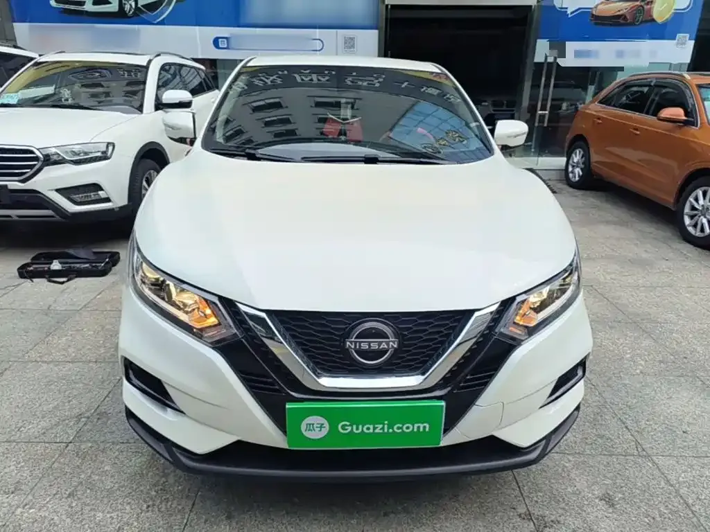 Nissan Qashqai — фото 10