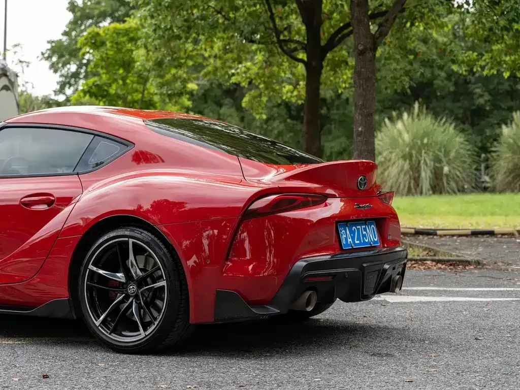 Toyota Supra — фото 2