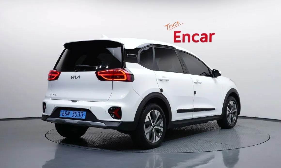 Kia Niro — фото 9