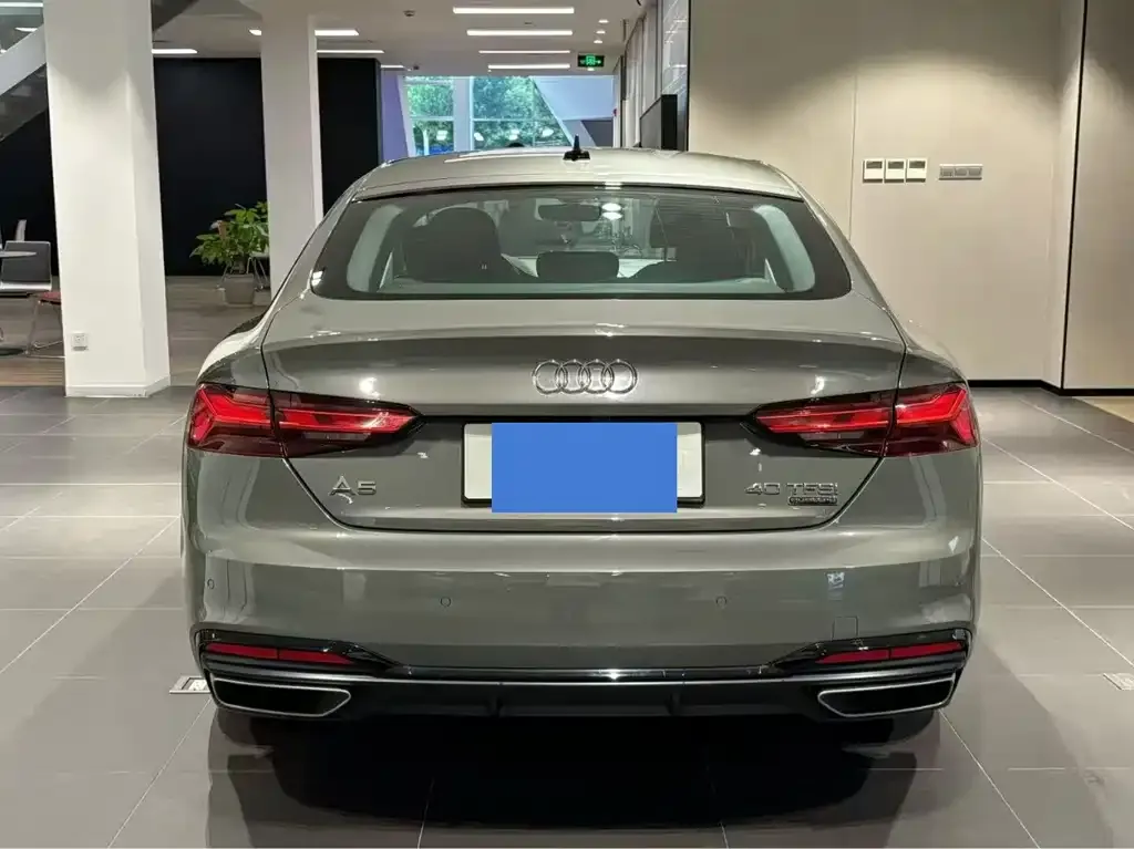 Audi A5 (Import) — фото 2