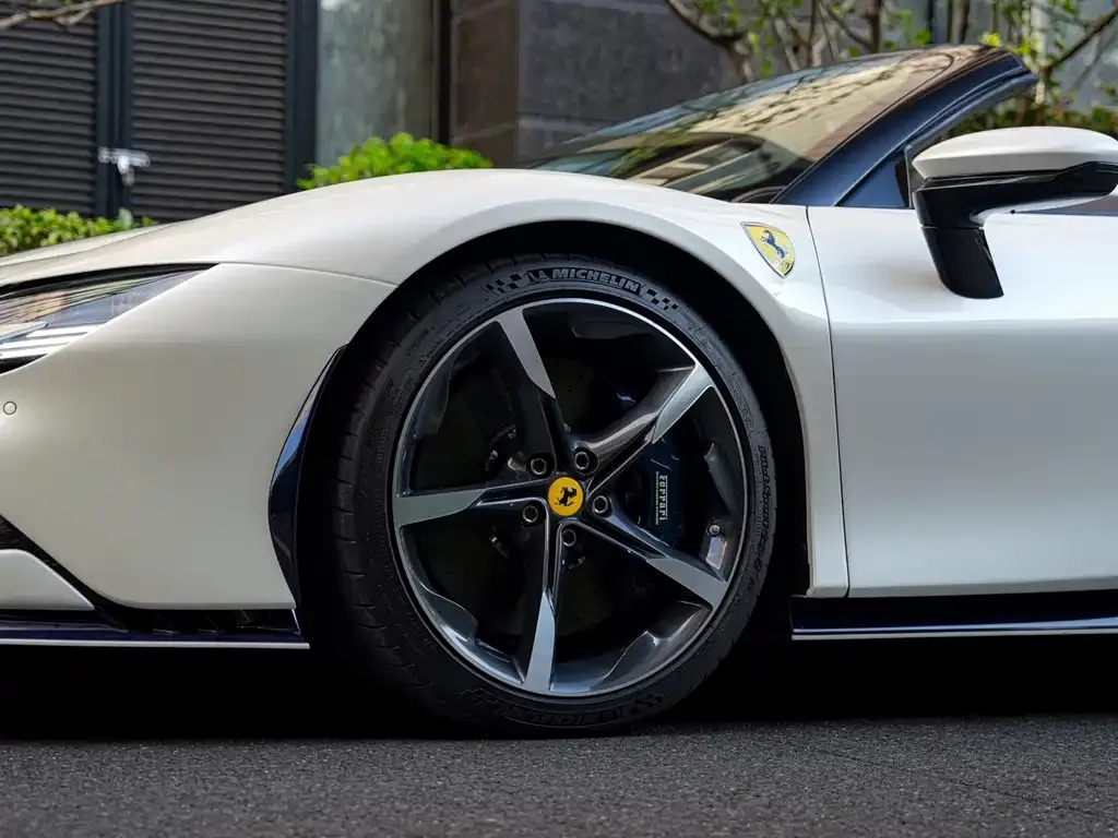 Ferrari SF90 — фото 5