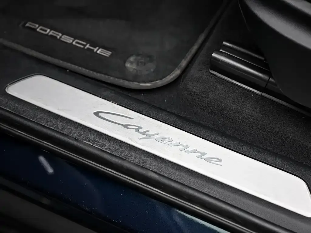 Porsche Cayenne — фото 10