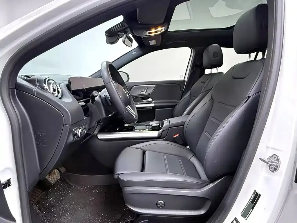 Mercedes-Benz GLA — фото 10