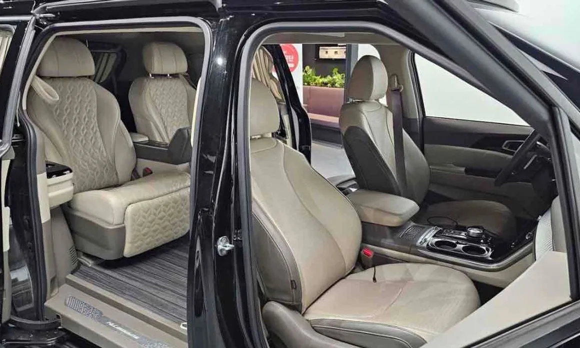 Kia Carnival — фото 10
