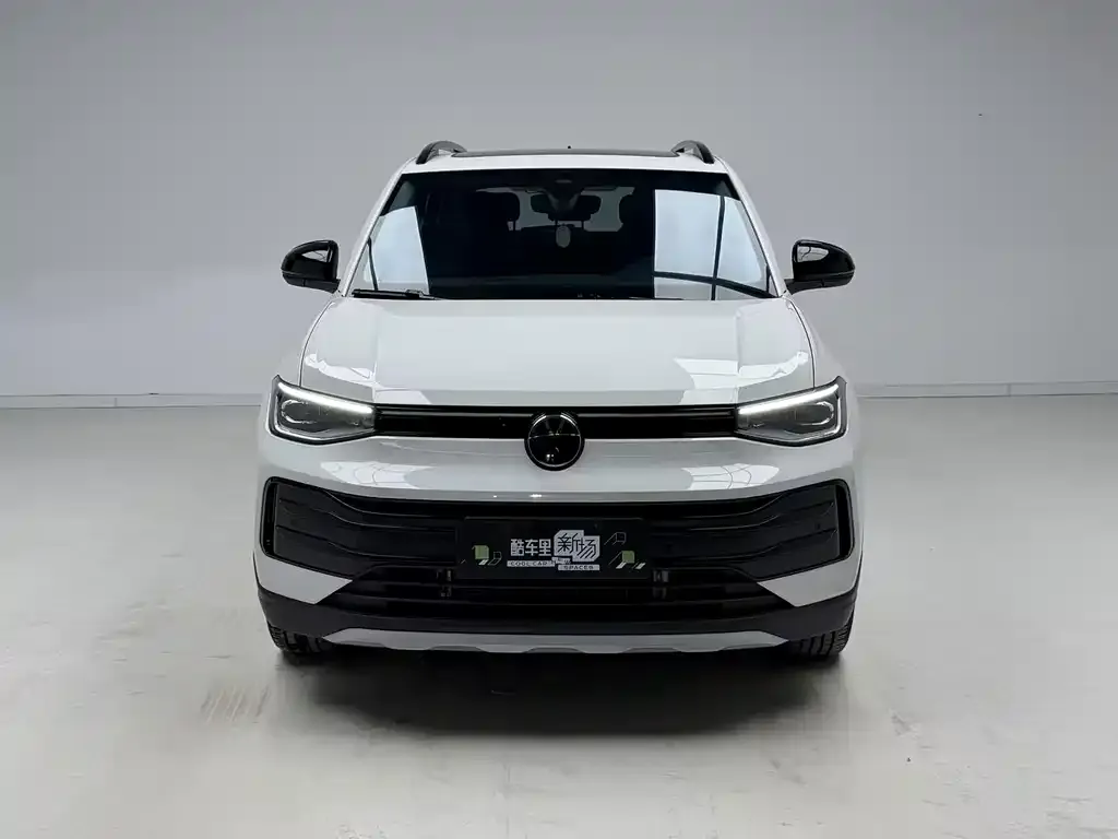 Volkswagen Tharu — фото 3