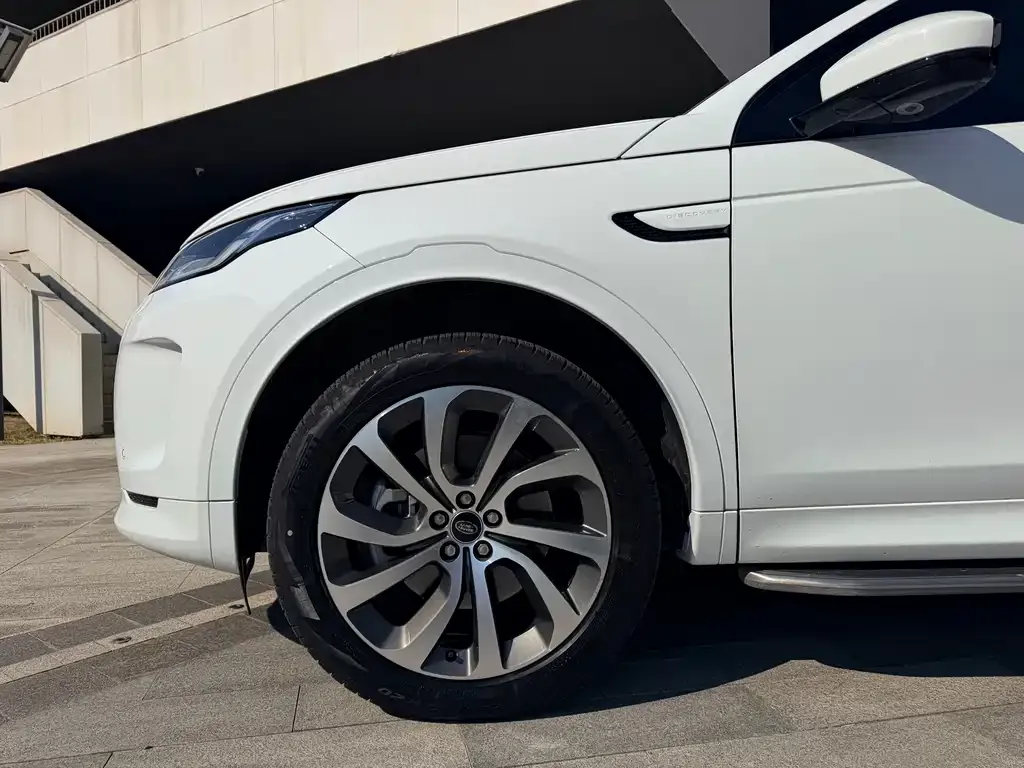 Land Rover Discovery Sport — фото 4