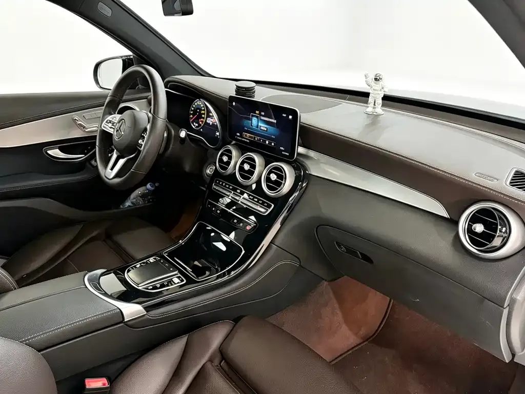 Mercedes-Benz GLC — фото 3