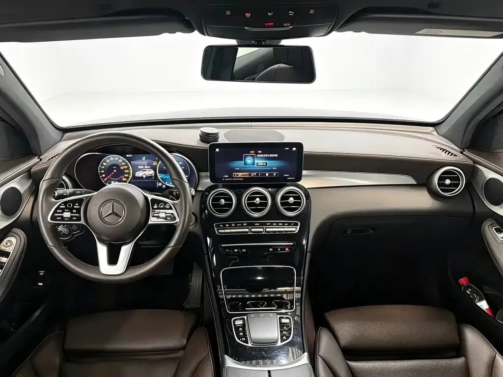 Mercedes-Benz GLC — фото 10