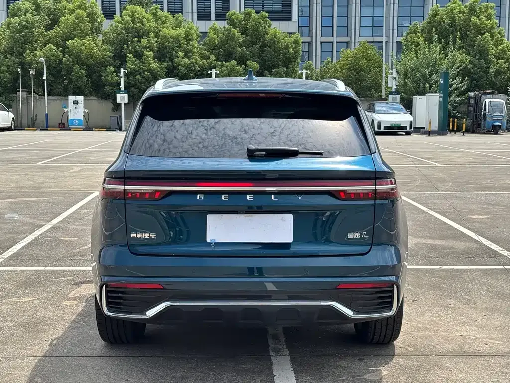 Geely Xingyue L — фото 4