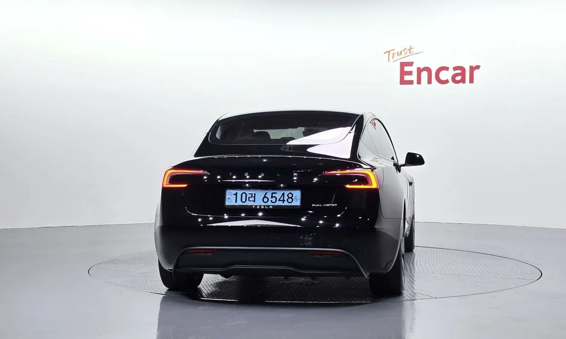 Tesla Model 3 — фото 2