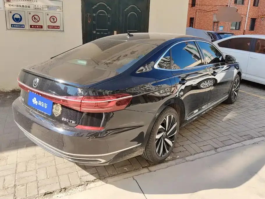 Volkswagen Passat — фото 4