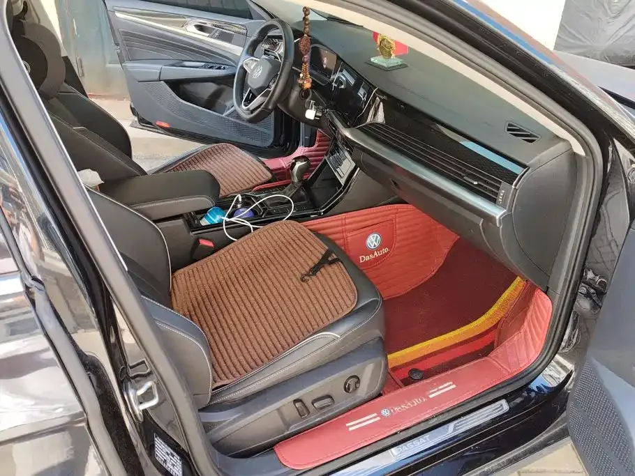 Volkswagen Passat — фото 7
