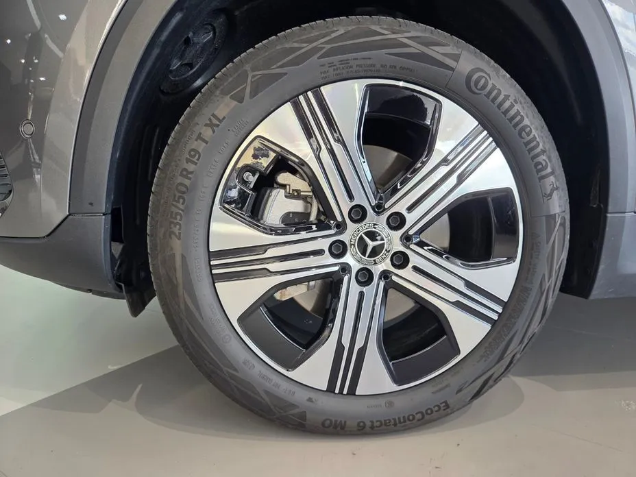 Mercedes-Benz EQA — фото 2