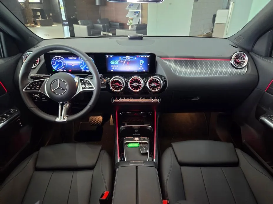 Mercedes-Benz EQA — фото 4