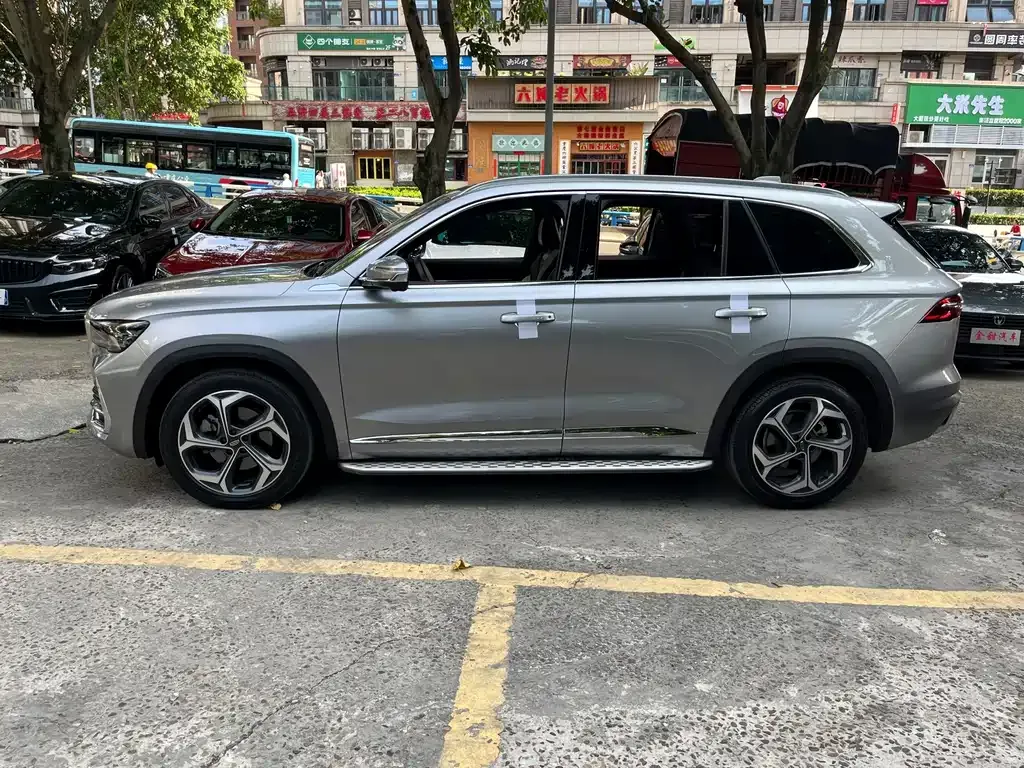 Geely Xingyue L — фото 8